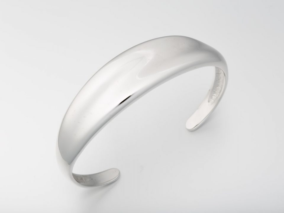 Brazalete Nubium plata brillo