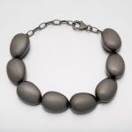 pulsera Australe gris mate 8 piezas